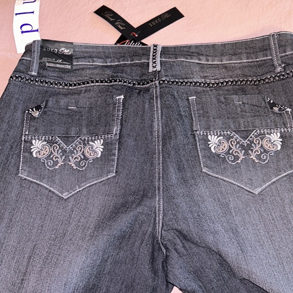 SUKO Plus blue jeans with side grommets Size 16 detailed buttons - Picture 6 of 7